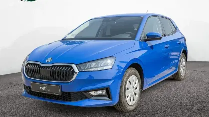 Gebraucht Skoda Fabia Essence 80 PS (58 kW) 2025 Blau Kleinwagen