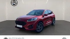 Rot Gebraucht 2020 Ford Kuga ST-Line SUV | 20.980 € (Fairer Preis)