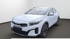 Weiss Neu 2025 Kia XCeed Comfort SUV | 25.990 € (Fairer Preis)