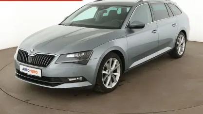 Gebraucht Skoda Superb Style 190 PS (139 kW) 2018 Grau Kombi