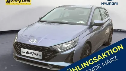 Gebraucht Hyundai i20 Trend 101 PS (74 kW) 2025 Meta blue mineraleffekt Kleinwagen