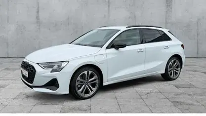 Gebraucht Audi A3 Advanced 204 PS (150 kW) 2025 Gletscherweiß metallic Limousine