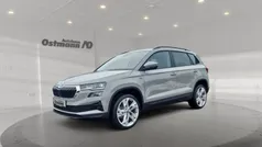 Steel grau Gebraucht 2024 Skoda Karoq Selection SUV | 36.273 € (Fairer Preis)