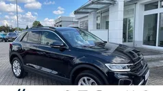 Schwarz metallic Gebraucht 2024 VW T-Roc Life SUV | 28.824 € (Fairer Preis)