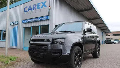 Grau Gebraucht 2022 Land Rover Defender SE Dynamic SUV | 69.000 € (Fairer Preis)