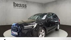 Mythosschwarz metallic Gebraucht 2025 Audi Q7 Ambiente SUV | 68.700 € (Fairer Preis)