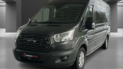 Grau Gebraucht 2019 Ford Transit Van / Kleinbus | 18.700 € (Etwas zu teuer)