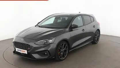Grau Gebraucht 2019 Ford Focus ST Limousine | 18.730 € (Fairer Preis)