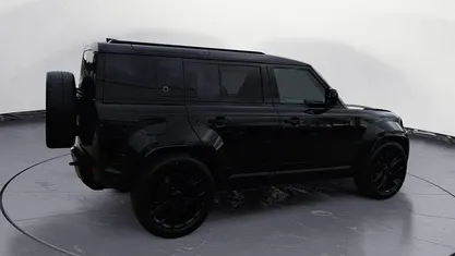 Neu Land Rover Defender Black Edition 635 PS (467 kW) 2026 Schwarz SUV