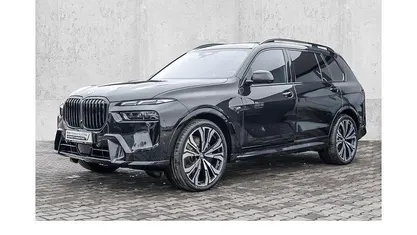 Gebraucht BMW X7 M Sport 352 PS (258 kW) 2025 SUV