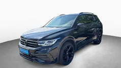 Deep black perleffekt Gebraucht 2024 VW Tiguan Allspace R-line SUV | 41.890 € (Fairer Preis)