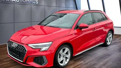 Second-hand Audi A3 S-Line 150 CP (110 kW) 2024 Roșu Berlinǎ