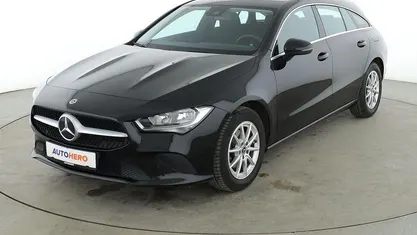Gebraucht Mercedes CLA180 Shooting Brake 136 PS (100 kW) 2022 Schwarz Kombi