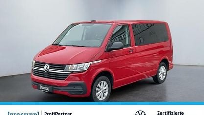 Gebraucht VW Multivan Family 150 PS (110 kW) 2022 Kirschrot Van / Kleinbus