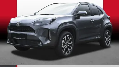 Neu Toyota Yaris Cross 131 PS (96 kW) 2026 Grau SUV