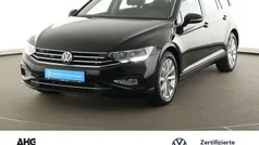 Deep black perleffekt Gebraucht 2022 VW Passat Business Kombi | 29.790 € (Fairer Preis)