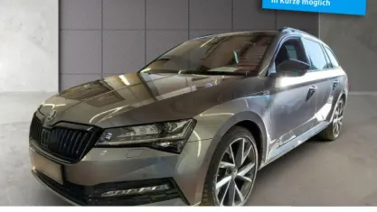 Second-hand Skoda Superb SportLine 200 CP (147 kW) 2023 Gri Break