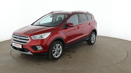 Usado Ford Kuga Titanium 180 HP (132 kW) 2019 Vermelho SUV