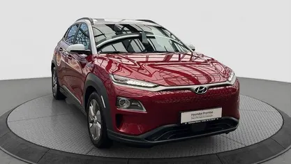 Rot Gebraucht 2021 Hyundai Kona Style SUV | 17.900 € (Superpreis)