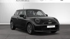 Midnight black metallic Gebraucht 2024 Mini Cooper Kleinwagen | 26.800 € (Fairer Preis)