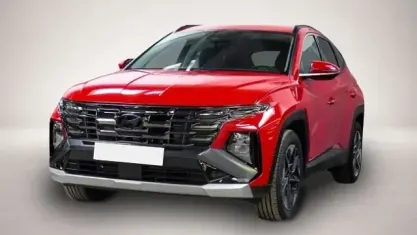 Gebraucht Hyundai Tucson Trend 136 PS (100 kW) 2024 Rot SUV