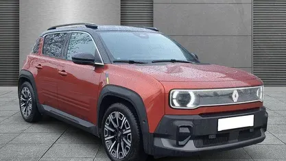 Gebraucht Renault R4 Iconic 110 kW (150 PS) 2025 Terracottabraun+blackpearlsch Kleinwagen