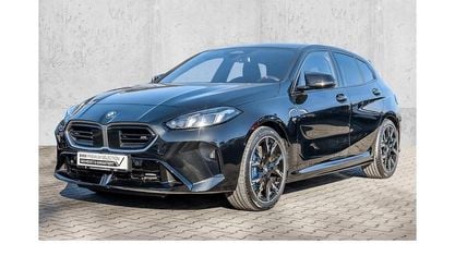 Używany BMW M135 Performance 300 KM (220 kW) 2025 Czarny Hatchback