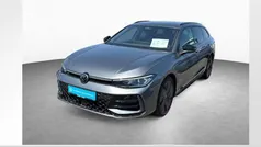 Diabasgrau metallic Gebraucht 2024 VW Passat R-line Kombi | 38.770 € (Fairer Preis)