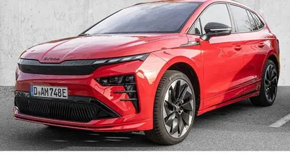 Velvetrot metallic Gebraucht 2025 Skoda Enyaq iV Suite SUV | 55.980 € (Fairer Preis)