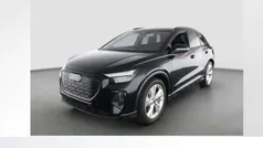 Mythosschwarz metallic Gebraucht 2024 Audi Q4 e-tron Ambiente SUV | 51.990 € (Fairer Preis)