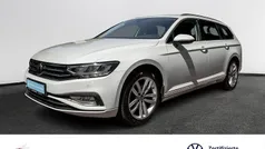 Weiß Gebraucht 2023 VW Passat Business Kombi | 27.990 € (Fairer Preis)