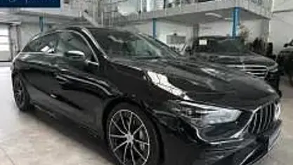 Gebraucht Mercedes CLA35 AMG Shooting Brake AMG 306 PS (225 kW) 2024 Kosmosschwarz metallic (metallic) Kombi
