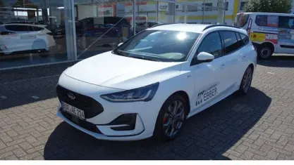Gebraucht Ford Focus ST-Line 125 PS (91 kW) 2023 Weiß Kombi