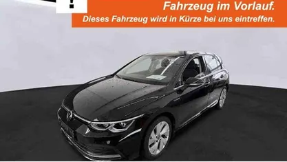 Deep black perleffekt Gebraucht 2022 VW Golf Style Limousine | 22.390 € (Fairer Preis)