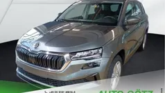 Grau Gebraucht 2024 Skoda Karoq Selection SUV | 29.190 € (Guter Preis)