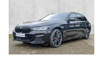 Gebraucht BMW 530 M Sport 286 PS (210 kW) 2023 Kombi