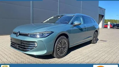 Gebraucht 2025 VW Passat Elegance Kombi | 41.480 € (Fairer Preis)