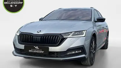 Gebraucht Skoda Octavia SportLine 204 PS (150 kW) 2022 Brilliantsilber metallic Kombi