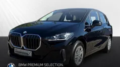 Schwarz Gebraucht 2023 BMW 218 Active Tourer Luxury Line Van / Kleinbus | 26.998 € (Guter Preis)
