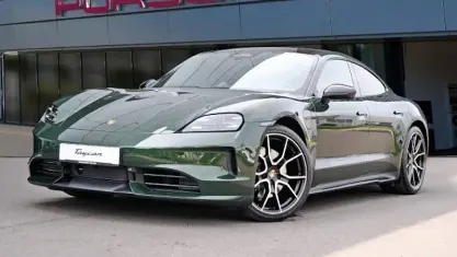 Neu Porsche Taycan Black Edition 319 kW (435 PS) 2026 Grün Limousine
