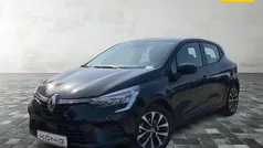 Gebraucht 2023 Renault Clio V Equilibre Kleinwagen | 20.799 € (Fairer Preis)