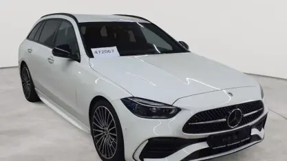 Gebraucht Mercedes C220 AMG line 200 PS (147 kW) 2023 Polarweiß Kombi