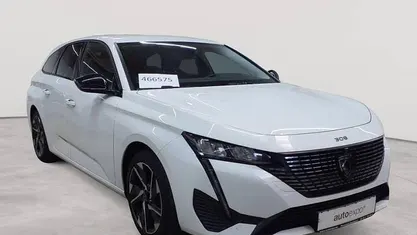 Gebraucht Peugeot 308 SW Allure 130 PS (95 kW) 2023 Schneeweiß Kombi