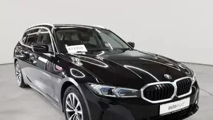 Gebraucht BMW 318 Sport Line 156 PS (114 kW) 2023 Schwarz uni Kombi