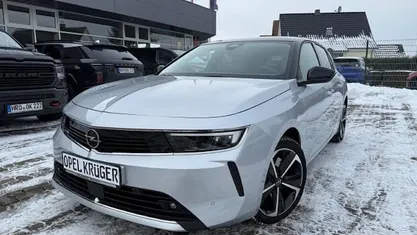 Gebraucht Opel Astra Business Elegance 181 PS (133 kW) 2022 Aluminium silb/kristall silb Limousine