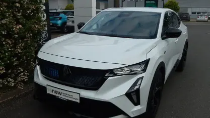 Gebraucht Renault Rafale 300 PS (220 kW) 2025 Perlmutt weiss SUV