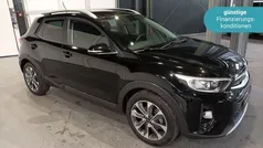 Schwarz Gebraucht 2021 Kia Stonic Vision SUV | 15.550 € (Fairer Preis)