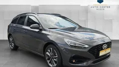 Grau Gebraucht 2024 Hyundai i30 Advantage Kombi | 23.990 € (Fairer Preis)