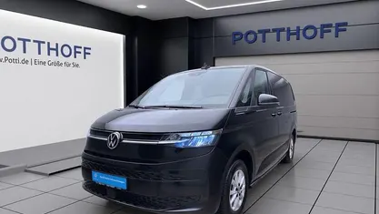 Schwarz Gebraucht 2024 VW Multivan Life Van | 46.777 € (Fairer Preis)