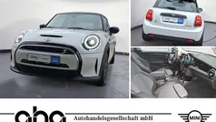 Weiß Gebraucht 2023 Mini Cooper SE Classic Kleinwagen | 18.760 € (Guter Preis)